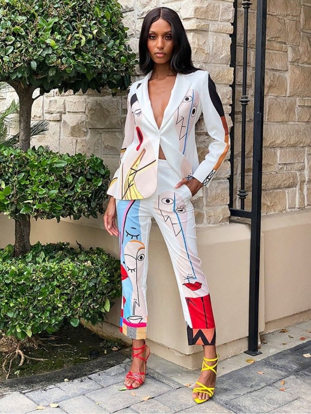 NWT ZCrave Women's Art Gallery Suit Blazer Pop art faces white Sz XS